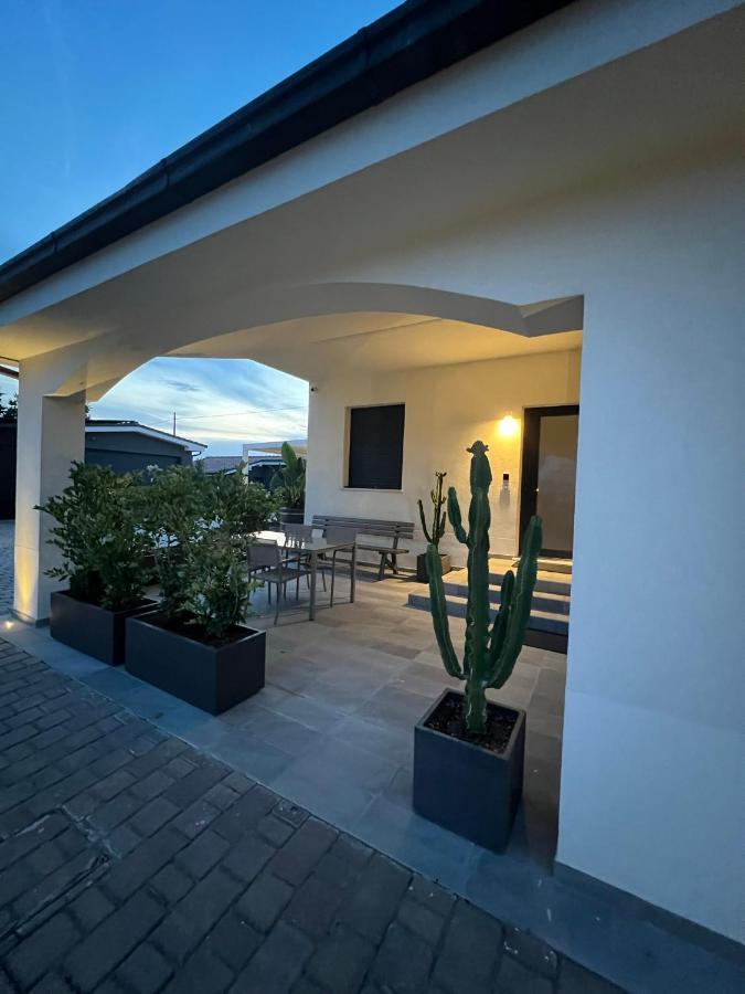 Villa Torrione - Apartments & Pool Civitanova Marche Exterior photo